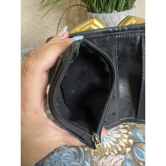 FOSSIL LONG LIVE VINTAGE BLACK DISTRESSED LEATHER WALLET Tri-fold - Picture 10 of 10